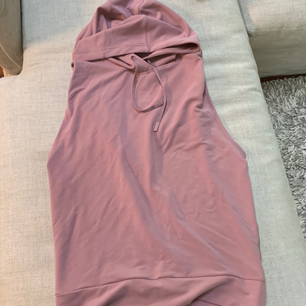 Lululemon x Barry’s No Sleeve Hoodie